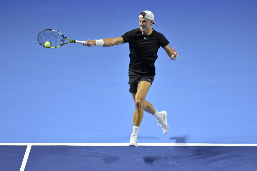 展的东契奇 展的东契奇